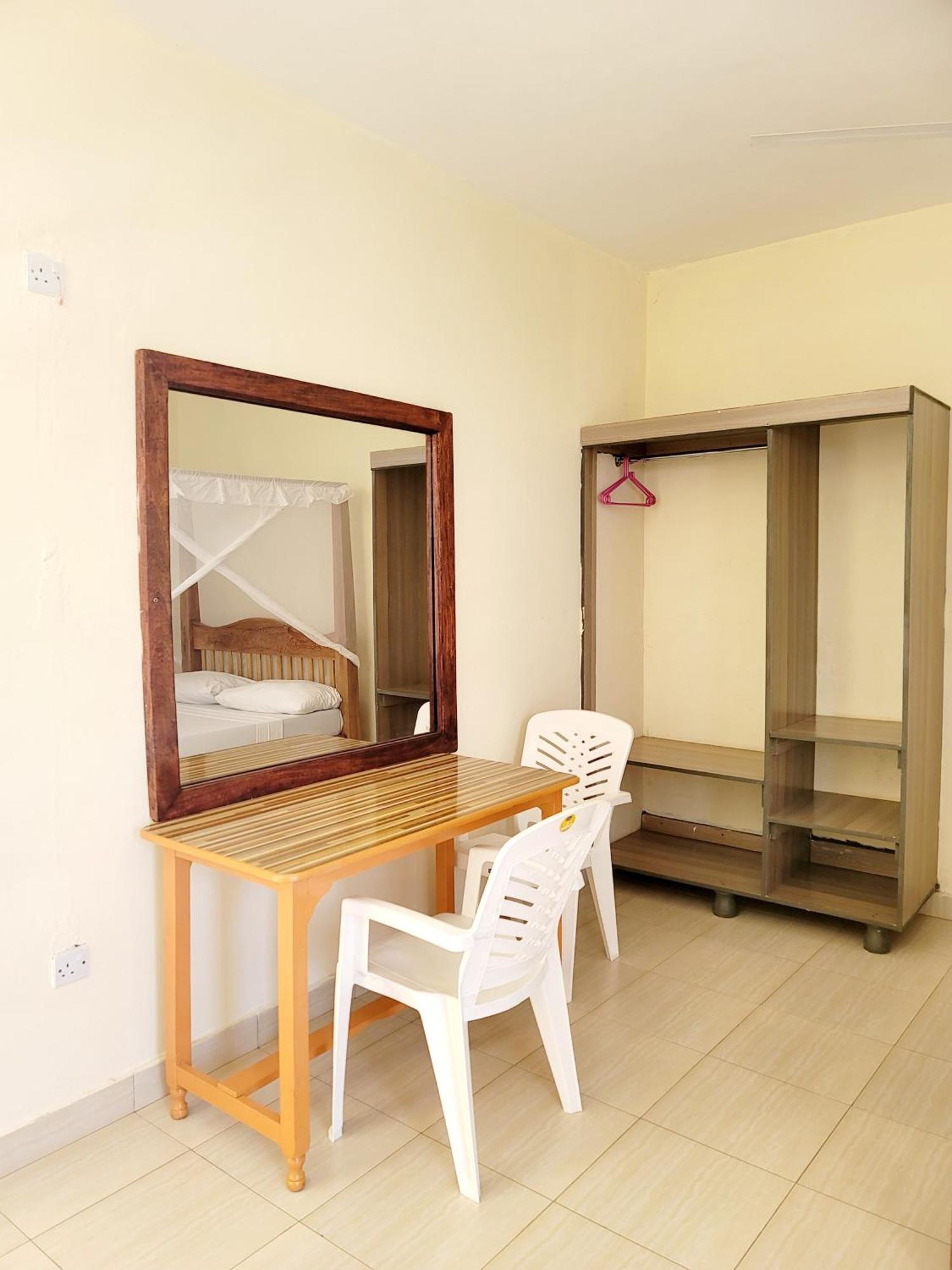 Casuarina Lounge Hotell Malindi Exteriör bild