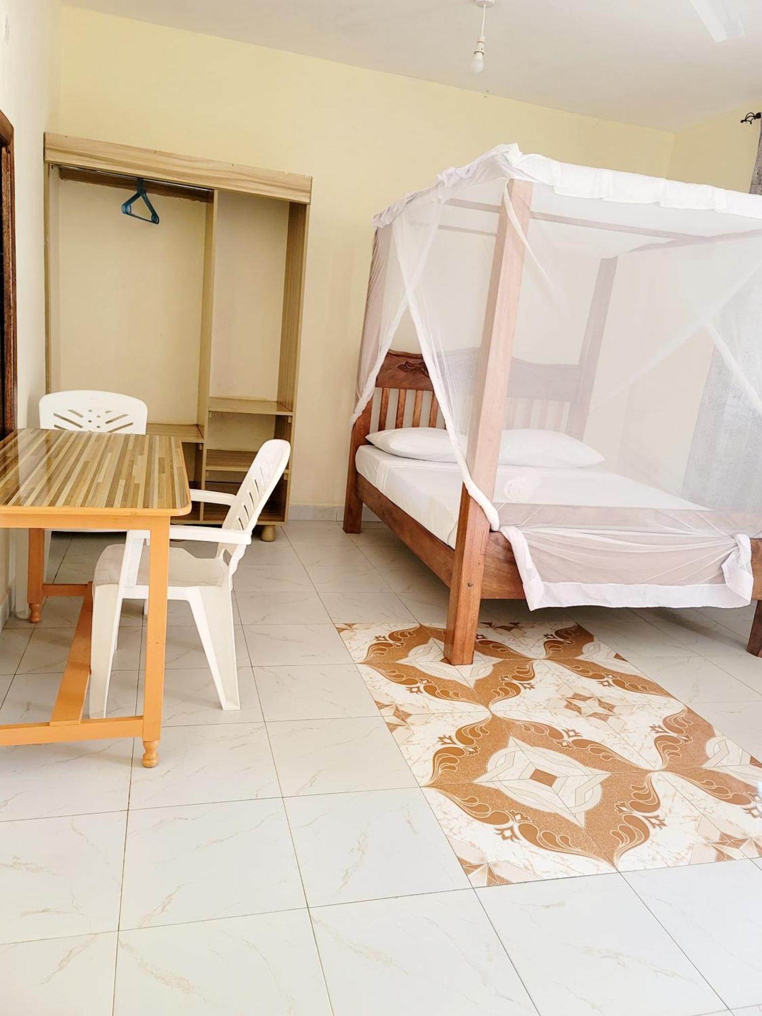 Casuarina Lounge Hotell Malindi Exteriör bild